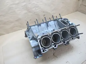 9281011075R PORSCHE Engine Motor Block #2