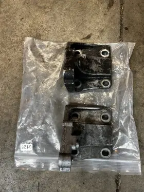 944.101.147.0R PORSCHE Power Steering Mount Bracket Single