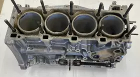9441011108R PORSCHE Engine Block M44