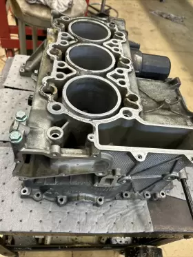996-101-146-0R PORSCHE Right Left Engine Block 911 #3