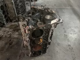 2500 RAM Engine Cylinder Block #2