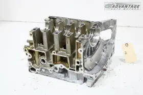 22212 SUBARU Front Right Engine Motor Cylinder Block Impreza