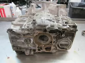 302-59208 SUBARU Engine Cylinder Block Outback #2