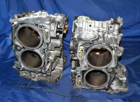 Z25302 SUBARU Engine Block Halves EJ25