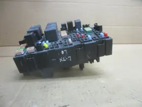 25820410 SUZUKI Engine Fuse Box Relay Junction Block Panel #2