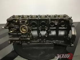 11401-49658 TOYOTA Block Chaser Cresta Engine Motor Freight