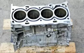 11420-0V020 TOYOTA Engine Cylinder Block CR1 Scion