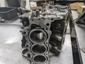 302-59073 TOYOTA Engine Cylinder Block Fj Cruiser #3