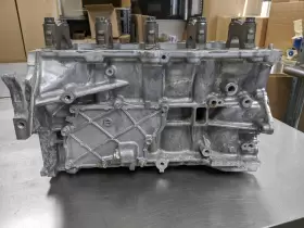 302-60121 TOYOTA Engine Cylinder Block Hybrid Prius #3
