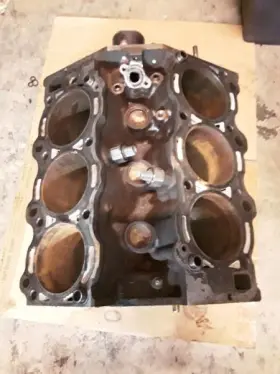 314.TO1596 TOYOTA Engine Cylinder Block Runner