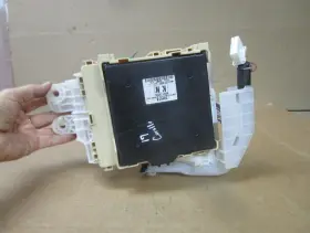 8922102550 TOYOTA Interior Cabin Fuse Box Relay Block Corolla