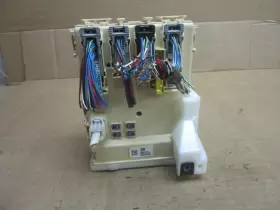 892210R051 TOYOTA Interior Cabin Fuse Box Relay Block Panel