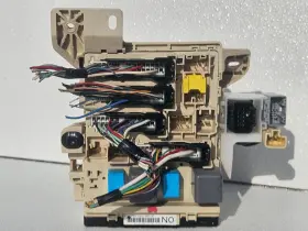 N02YHXQ TOYOTA Interior Cabin Fuse Box Relay Junction Block
