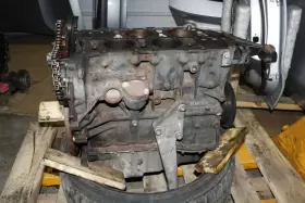 022100031L VOLKSWAGEN Engine Block Axk Vw Eurovan #2