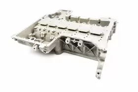 07C103032AA VOLKSWAGEN Phaeton Crankshaft Housing Lower Block #2