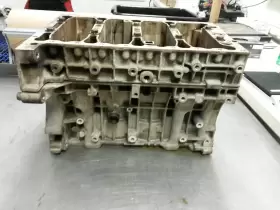 302-58935 VOLVO Engine Block S40 #2