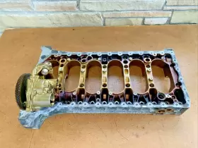 6G9N6K360A VOLVO Engine Block XC90