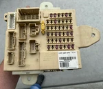 2009-2012 Kia Sorento Interior Junction Cabin Fuse Box Oem 954001u022xm. Fixed Price $74.99.