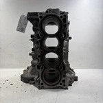 99-01 Honda Cr-v B20z2 Engine Block 11000-p3f-810 Oem. Fixed Price $375.00.