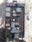 Gmc Chevrolet Engine Fuse Box 25903309 Gm. Fixed Price $99.99.