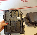 2015 15 Chevrolet Silverado 1500 (5.3l / At) Cabin Fuse Box Pn: 23195441. Fixed Price $59.95.
