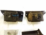 5.8l Left / Right Motor Mounts Set Fits 1994-1997 Ford F150 F250 F350. Fixed Price $68.10.
